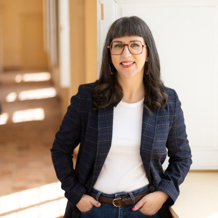 Portrait d'Elise Macé - Organisatrice d'événements freelance Nantes et Loire-Atlantique
