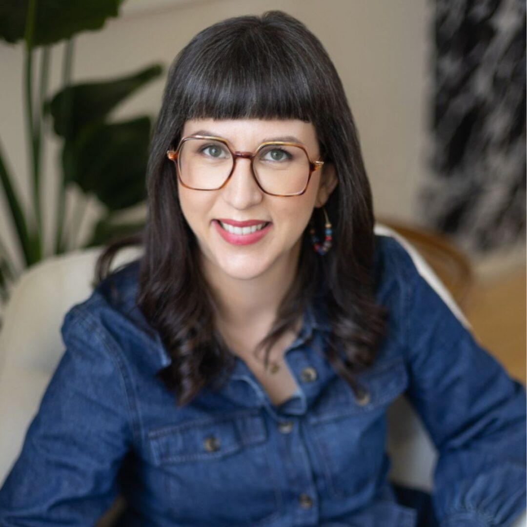 Portrait d'Elise Macé - Page Communication expert comptable freelance Nantes et Loire-Atlantique